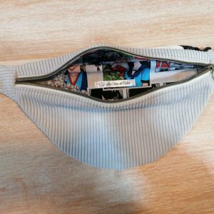 Banane basique - Velours beige / Manga multicolore