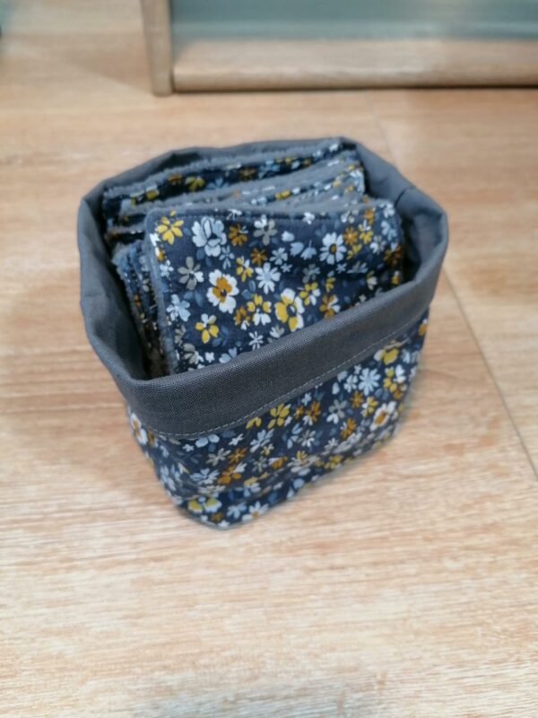 Panier 10 lingettes - Fleurs grise / gris