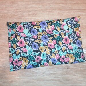 Pochette - Fleurs fond noir