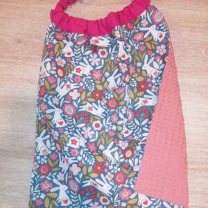Serviette bavoir - Lapin fleuri / corail