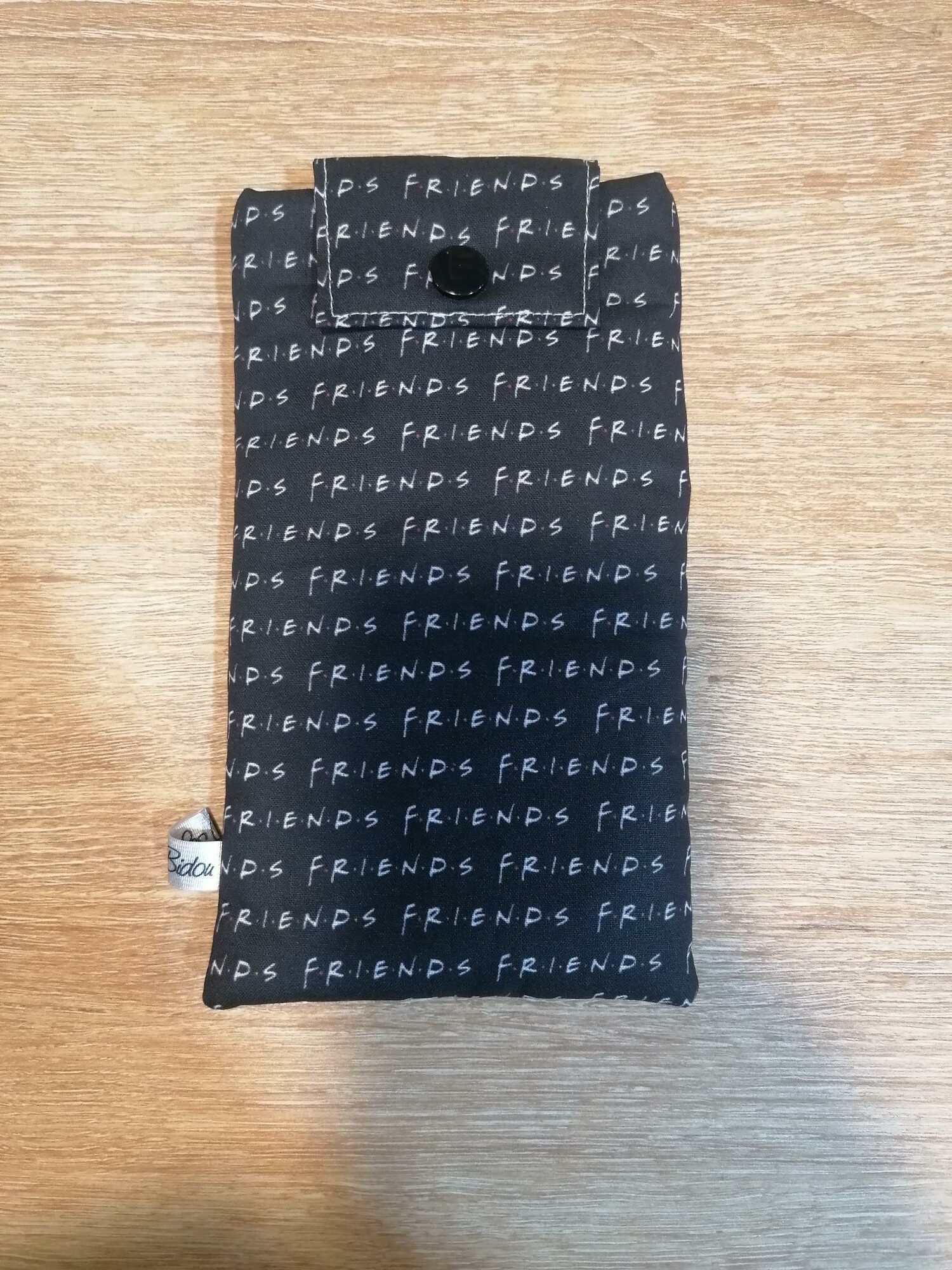 Pochette téléphone - Friends noir